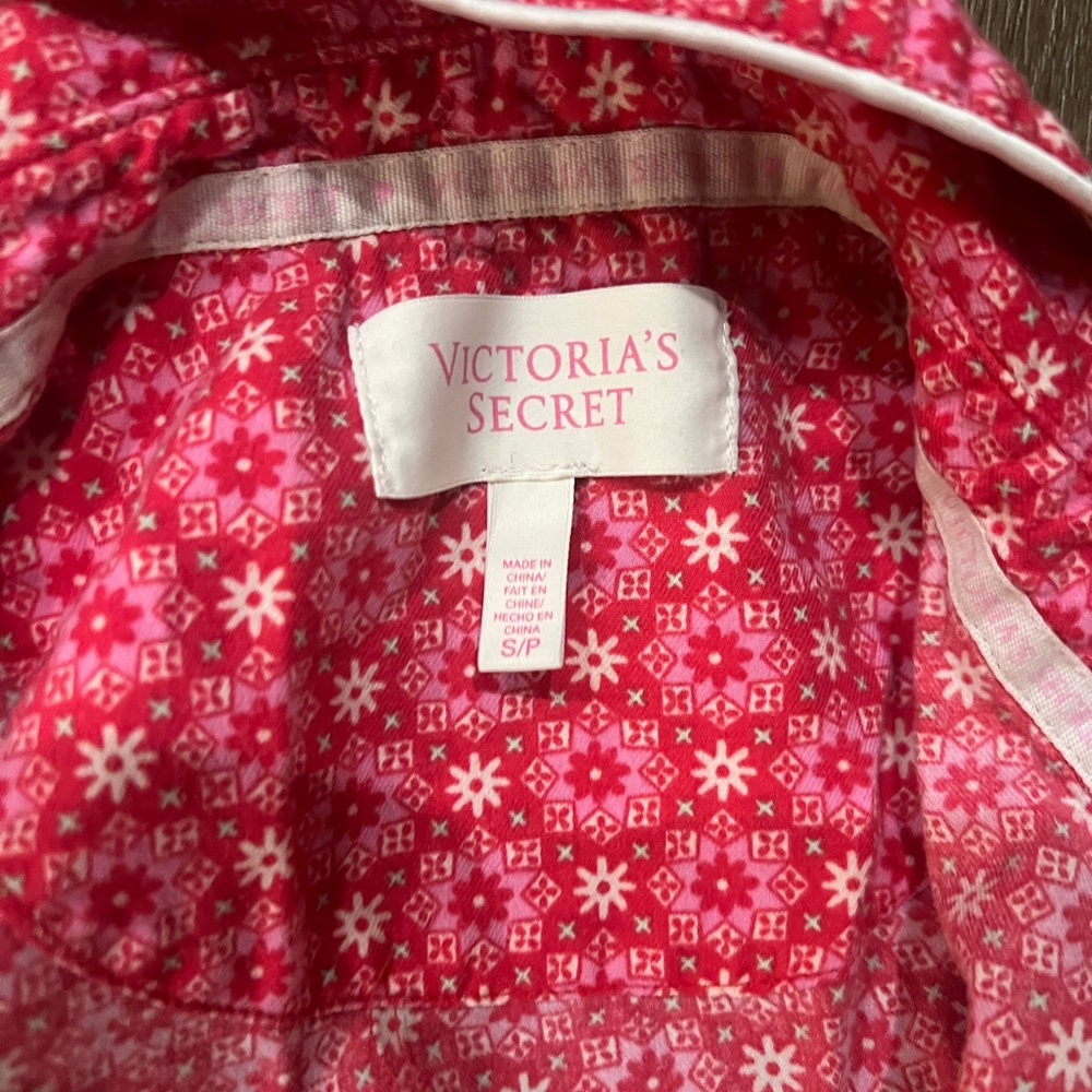 Victoria’s Secret PJ Set Small - Picture 5 of 7